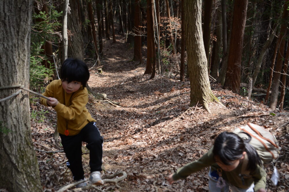 白河関山登山道