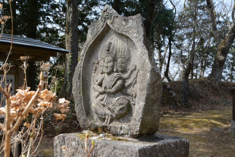 関山 満願寺