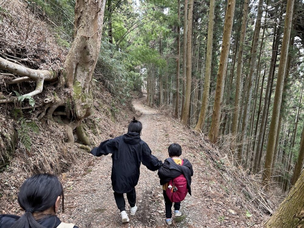 白河関山登山道