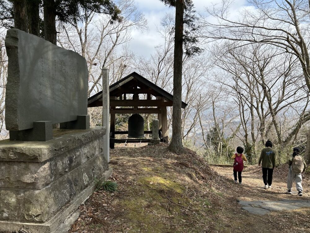 関山 銅鐘