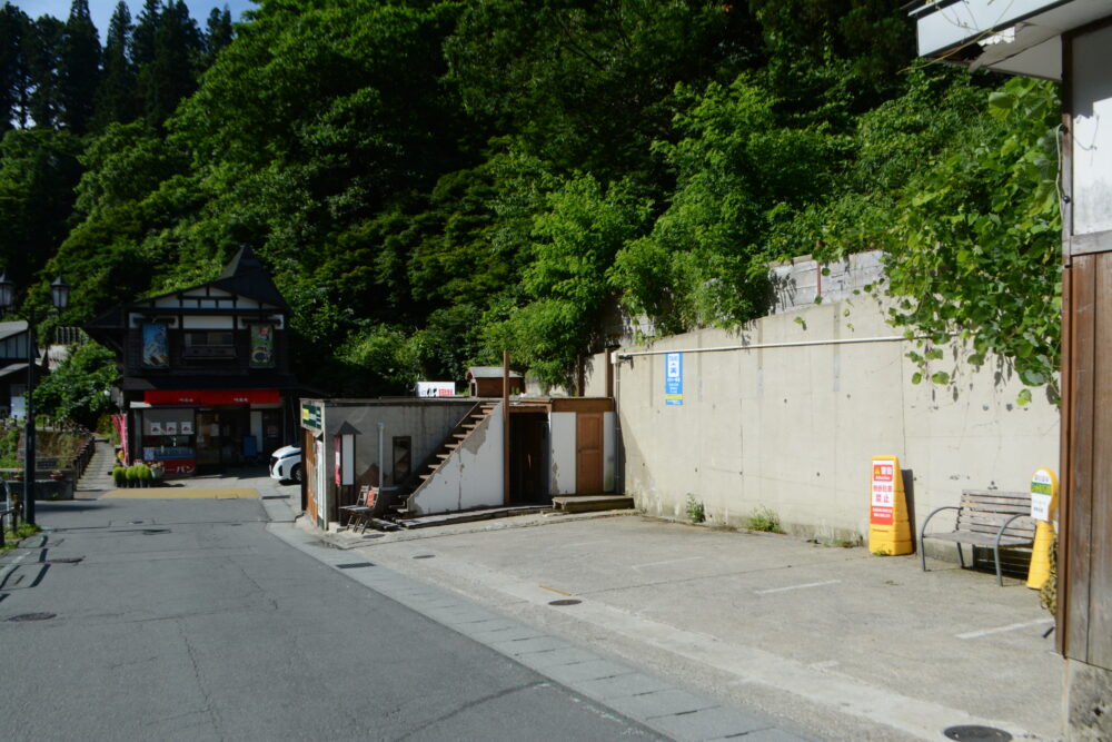 銀山シャトルバス