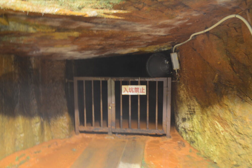 銀山温泉疎水坑跡