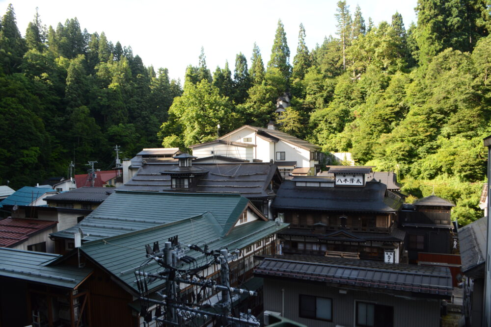 銀山温泉街