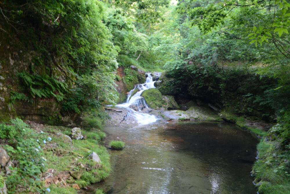 籟音の滝