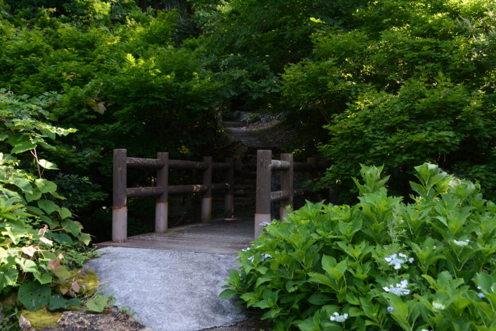延沢銀鉱洞