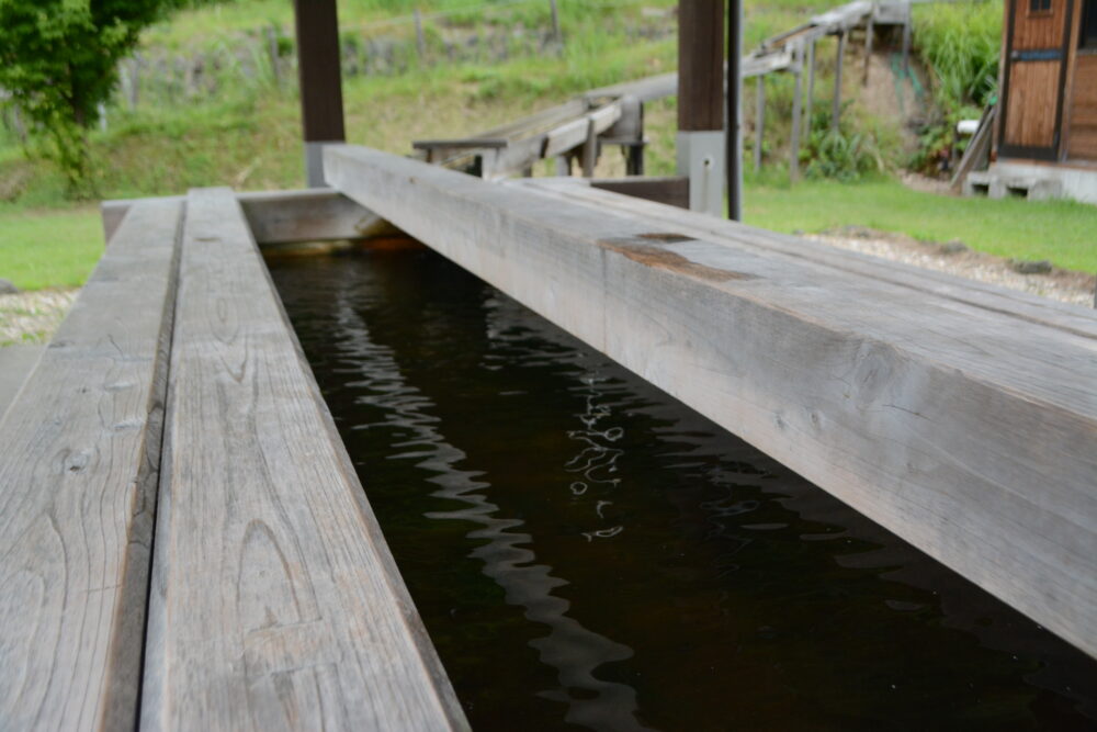 湯めぐり駐車場