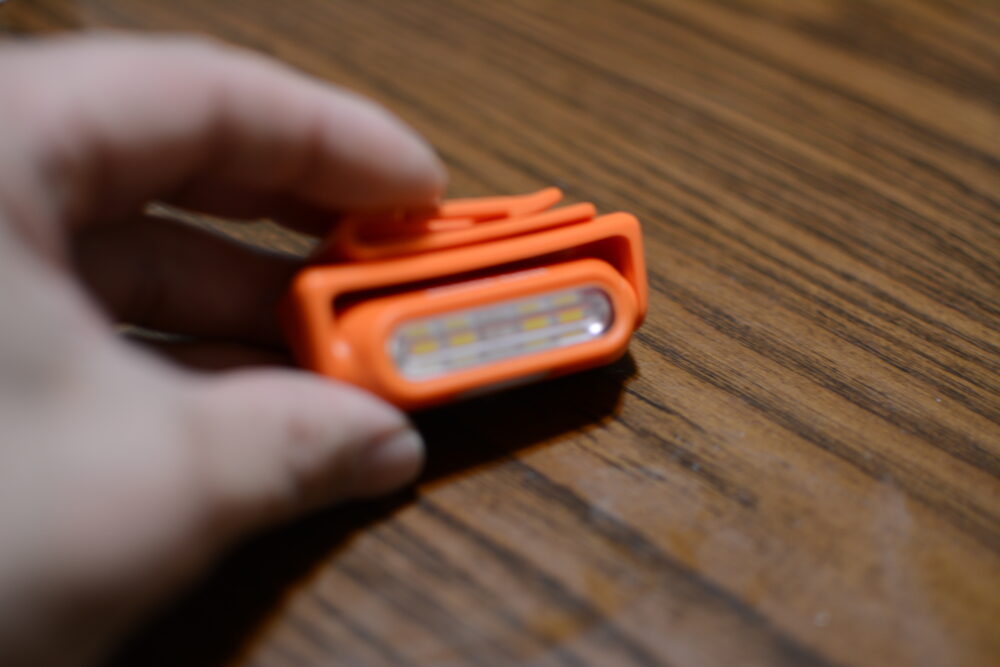 クリップオンコンパクトライト