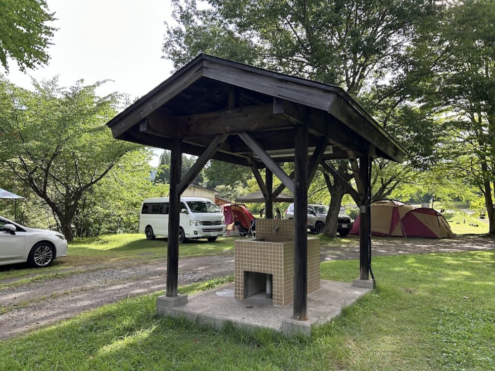 沼沢湖炊事場